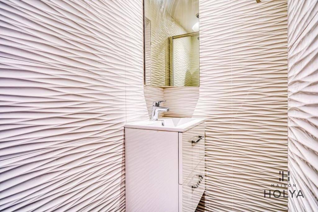 Le Mignon - Proche Haussman - 289b * Parigi